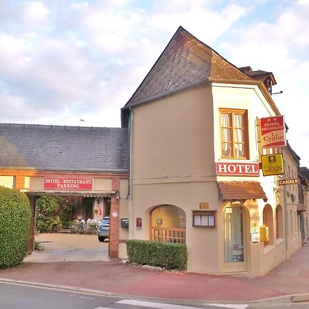 Hotel Restaurant Le Cygne Conches-en-Ouche Exterior foto